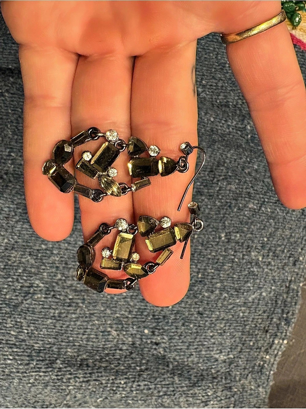 Faceted Drop Earrings Brown & Black Like New